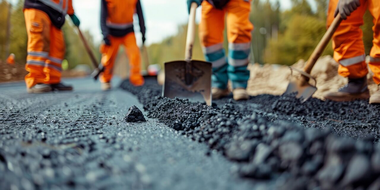 費用を抑える！アスファルト補修で舗装のオーバーレイを勧める3つのサイン