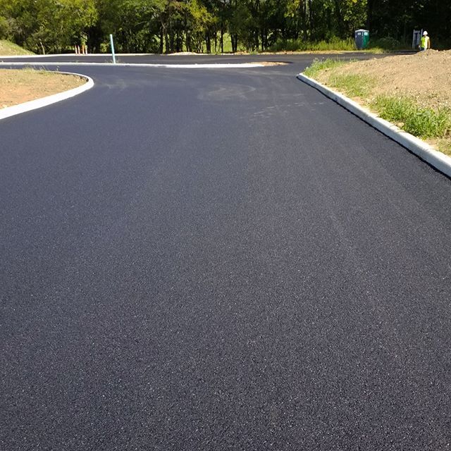 アスファルト舗装の開放温度がなぜ重要なのか？